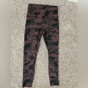 Lululemon Wunder Train High-Rise Tight